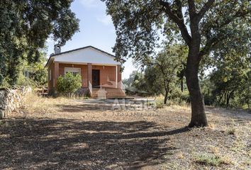 Chalet en  Hontoba, Guadalajara Provincia