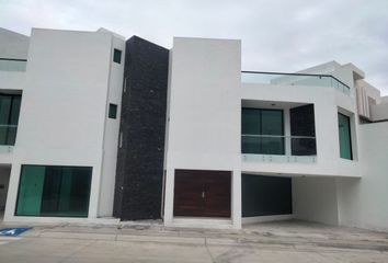 Casa en condominio en  Cumbres Del Lago, La Antigua Juriquilla, Querétaro, Mex