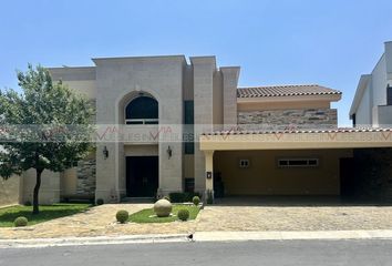 Casa en  Calle Sierra Blanca 6249, Monterrey, Nuevo León, 64110, Mex