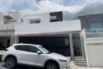 Casa en  Calle Dalia 413, Ciudad Santa Catarina, Santa Catarina, Nuevo León, 66360, Mex