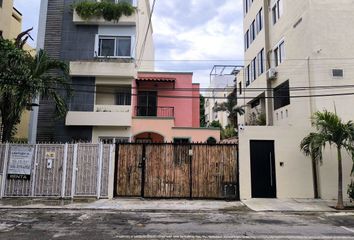 Casa en condominio en  Calle 28 N 20, Quintas Del Carmen, Playa Del Carmen, Solidaridad, Quintana Roo, 77720, Mex