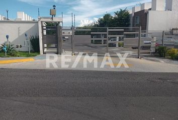 Casa en condominio en  Prolongación Bernardo Quintana, Valle De Santiago, Santiago De Querétaro, Querétaro, 76116, Mex