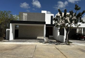 Casa en condominio en  Xcuyún, Conkal, Yucatán, Mex