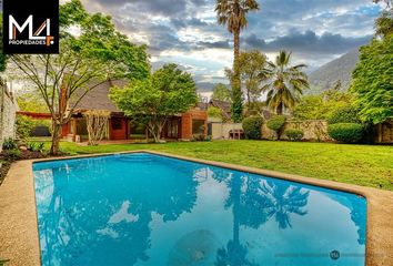 Casa en  Lo Barnechea, Provincia De Santiago