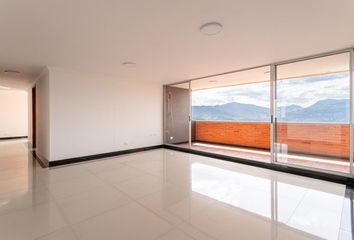 Apartamento en  El Tesoro, Medellín