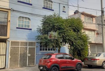 Casa en  Calle De La Rosa 4-108, Los Reyes Ixtacala Segunda Sección, Tlalnepantla, Tlalnepantla De Baz, México, 54075, Mex