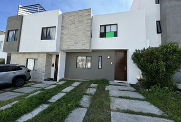 Casa en condominio en  Circuito Valle De Cassis, Cardón, Zibata, Condominio Ceiba, El Marqués, Querétaro, 76269, Mex