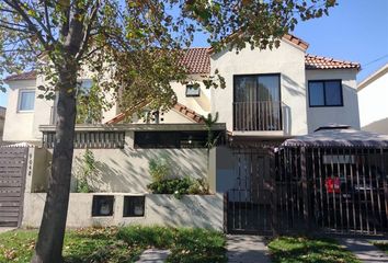 Casa en  Peñalolén, Provincia De Santiago