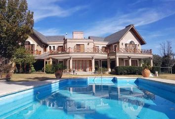 Casa en  Lomas De Los Carolinos, Córdoba Capital