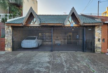 Casa en  Valentín Alsina, Partido De Lanús