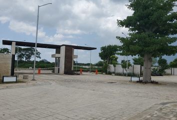 Lote de Terreno en  Carretera Chablekal - Temozón N, Temozón Norte, Mérida, Yucatán, 97305, Mex