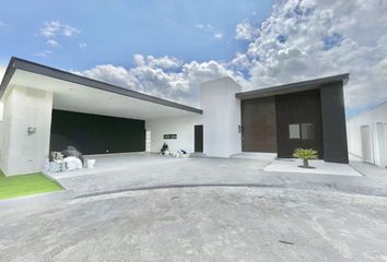 Casa en  Calle Cabo Blanco, Los Cristales, Monterrey, Nuevo León, 64985, Mex