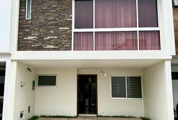 Casa en condominio en  Calle Talavera, Fraccionamiento Real Del Bosque, Zapopan, Jalisco, 45130, Mex