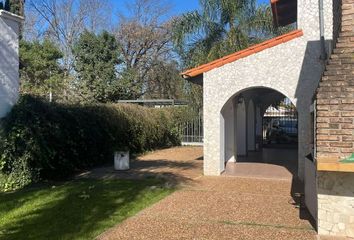 Casa en  Calle Los Robles 1202-1400, Rafaela, Castellanos, S2308, Santa Fe, Arg