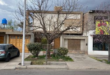 Casa en  Avenida Ingeniero Julio Balloffet 683, San Rafael, Mendoza, Arg