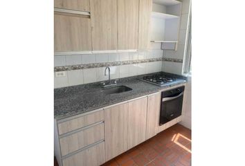 Apartamento en  Alférez Real, Cali