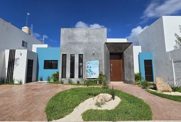 Casa en  Carretera Conkal - Chicxulub Puerto, Conkal, Yucatán, 97347, Mex