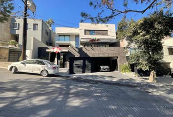 Casa en  Calle Cofre De Perote, Sierra Madre, San Pedro Garza García, Nuevo León, 66250, Mex