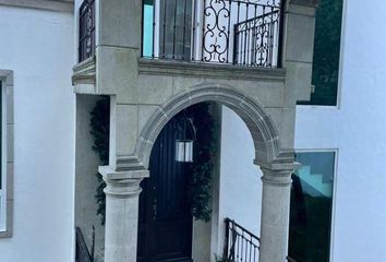 Casa en  Calle Encino 134-136, Olinala, San Pedro Garza García, Nuevo León, 66290, Mex