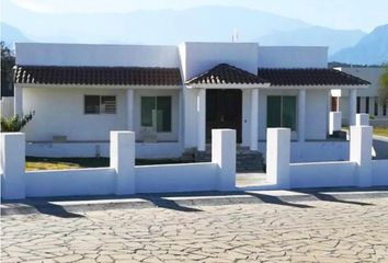 Casa en  Calle Calderon 204, Montemorelos, Nuevo León, 67530, Mex