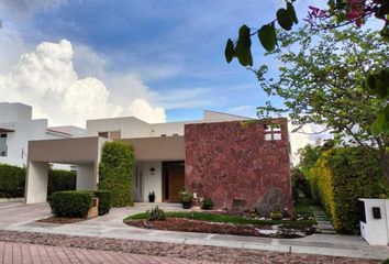 Casa en condominio en  Avenida Hacienda El Campanario, El Campanario, Santiago De Querétaro, Querétaro, 76146, Mex