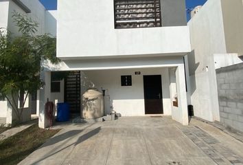 Casa en  Calle Maupas, Cumbres Andara, Mitras Poniente, García, Nuevo León, 66036, Mex