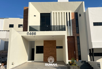 Casa en  Avenida Paseo Del Pacífico, Mazatlán, Sinaloa, 82275, Mex