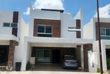 Casa en fraccionamiento en  Paseo Del Terrado, Torrecillas, Saltillo, Coahuila De Zaragoza, 25298, Mex