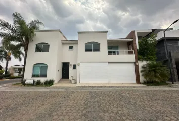 Casa en fraccionamiento en  Calle Festoneado, Rinconada Los Arcos Ii, Heróica Puebla De Zaragoza, Puebla, 72480, Mex