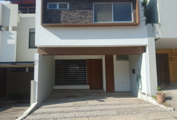 Casa en  Calle Madeiras 1, Madeiras, Zapopan, Jalisco, 45134, Mex