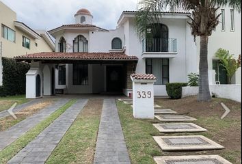 Casa en condominio en  Paseo San Raymundo, Valle Real, Zapopan, Jalisco, 45019, Mex