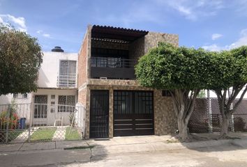 Casa en condominio en  Calle Nieve 226-226, Brisas Del Carmen, Celaya, Guanajuato, 38035, Mex