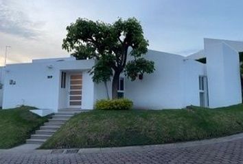 Casa en  Paseo De Las Colinas, Santa Fe, Xochitepec, Morelos, 62794, Mex