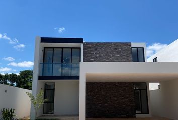 Casa en  Calle 48, Cholul, Mérida, Yucatán, 97305, Mex