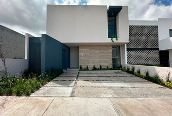 Casa en  Calle La Estrella, Morelia, Michoacán De Ocampo, Mex