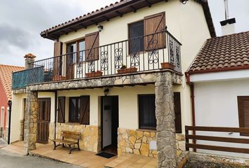 Chalet en  Pravia, Asturias