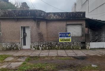 Casa en  Calle Río Negro 10211, Caseros, Tres De Febrero, B1690, Provincia De Buenos Aires, Arg