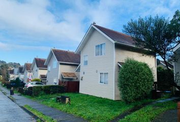 Casa en  Puerto Varas, Llanquihue