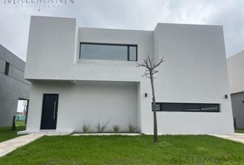 Casa en  Altos De Manzanares, Partido Del Pilar