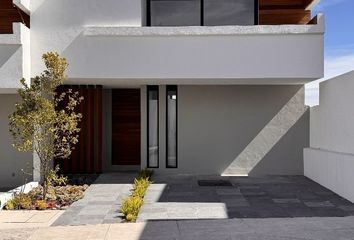 Casa en  Calle Huizache, Zibata, Zona Cactus, El Marqués, Querétaro, 76269, Mex