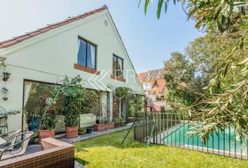 Casa en  Lo Barnechea, Provincia De Santiago