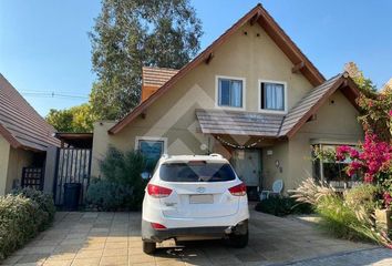 Casa en  Peñalolén, Provincia De Santiago