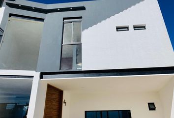 Casa en condominio en  Privada Coto Lugano, Zapopan, Jalisco, 45221, Mex