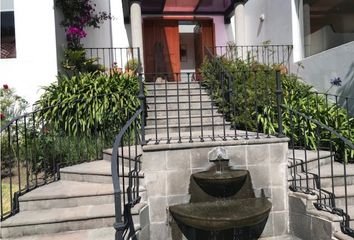 Casa en  Lomas De Monteserrin, Monteserrin, Jipijapa, Quito