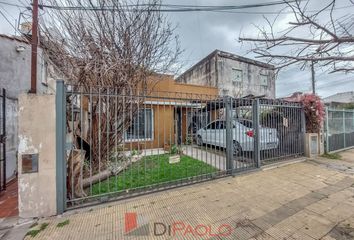 Casa en  Calle Presidente Mont 3054, Ciudad Del Libertador General San Martín, General San Martín, B1650, Provincia De Buenos Aires, Arg