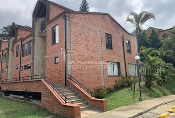 Casa en  La Ámerica, Medellín