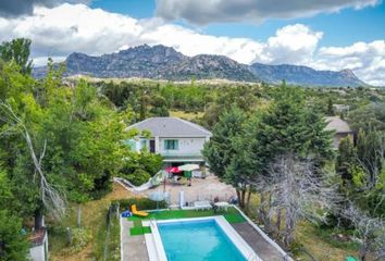 Chalet en  Cabanillas De La Sierra, Madrid Provincia