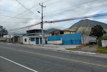 Casa en  Mitad Del Mundo, Norte De Quito