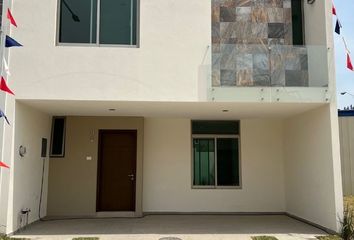 Casa en condominio en  Paseo De Los Álamos, Valle De San Isidro, Zapopan, Jalisco, 45130, Mex