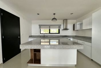 Casa en condominio en  Calle 21, Conkal, Yucatán, 97345, Mex